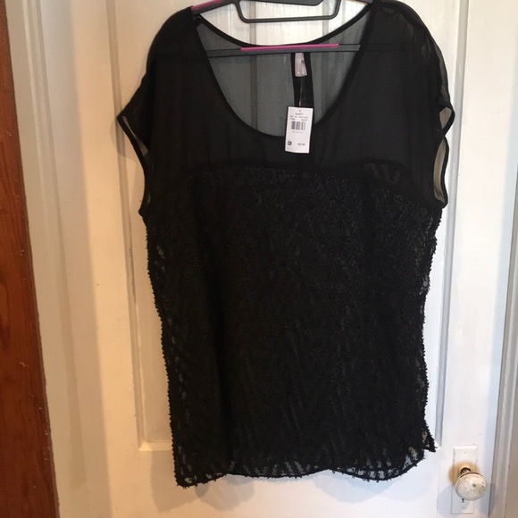 Vanity Blouse - Picture 1 of 5